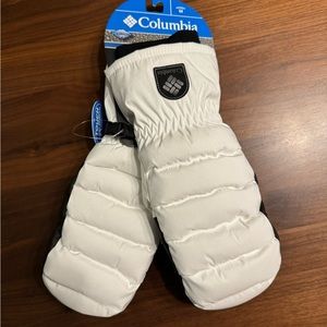 Brand new insulated Columbia snow diva ski mitts